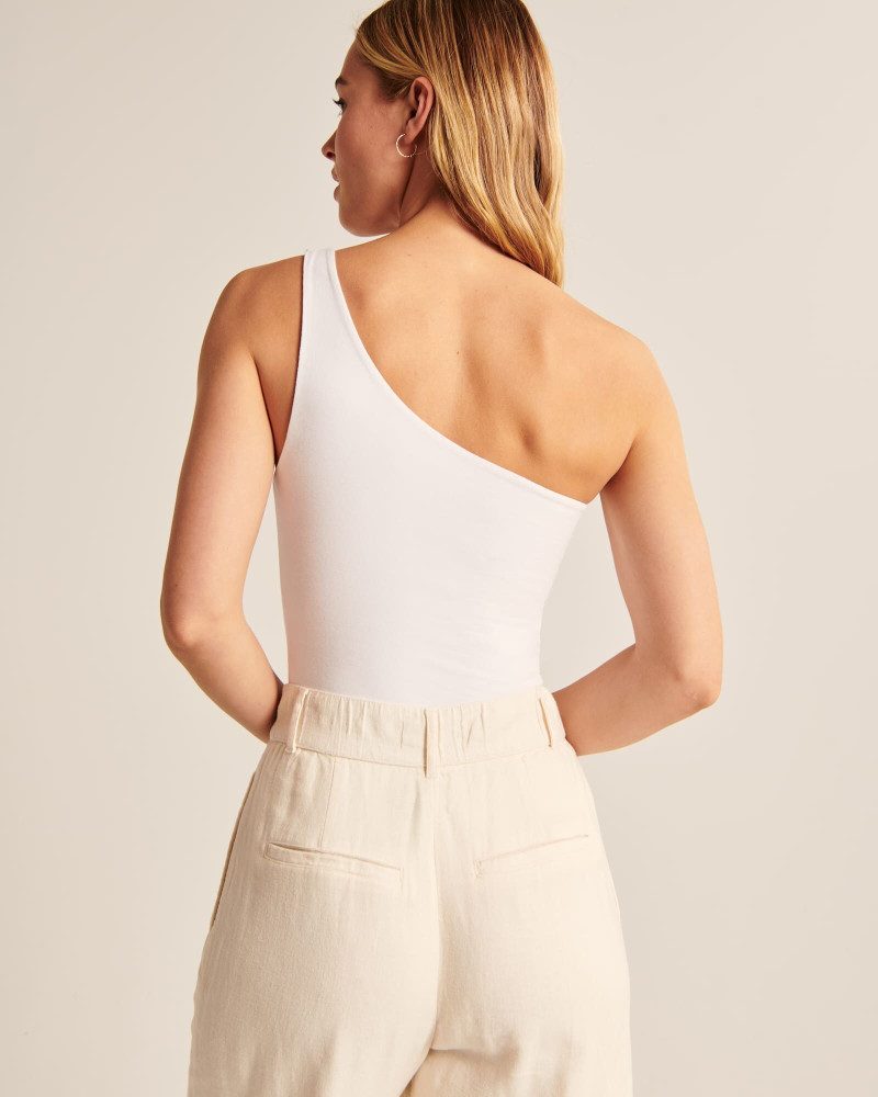 Abercrombie & Fitch SS 2022 — Caroline Kelley #28