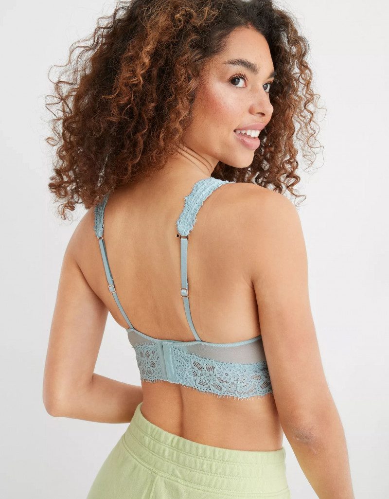 Aerie FW 2023 — Quinn Strange #21