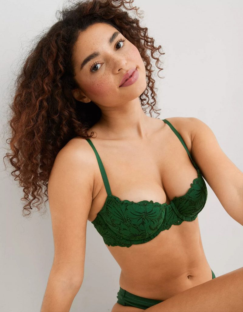 Aerie FW 2023 — Quinn Strange #2