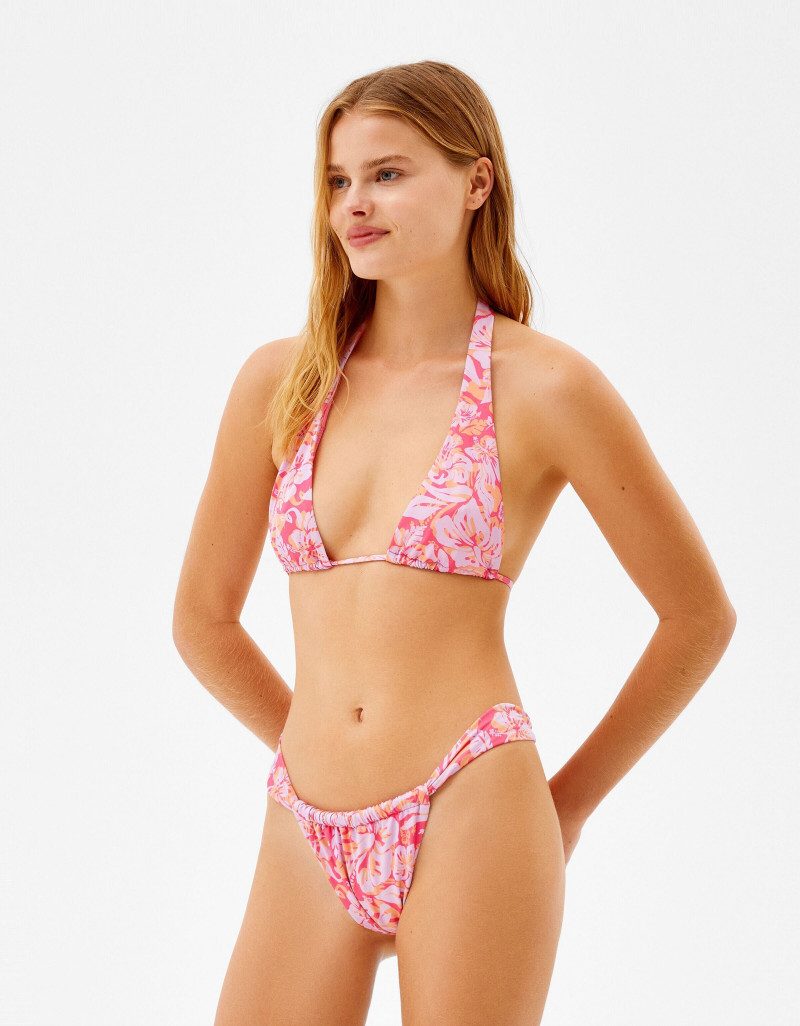 Bershka SS 2022 — Zoe Blume #5