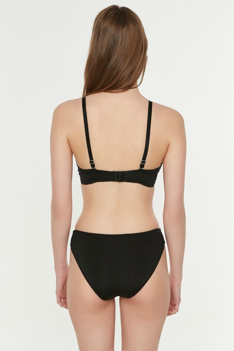 C&City FW 2022 — Sanya Rudzevic #2