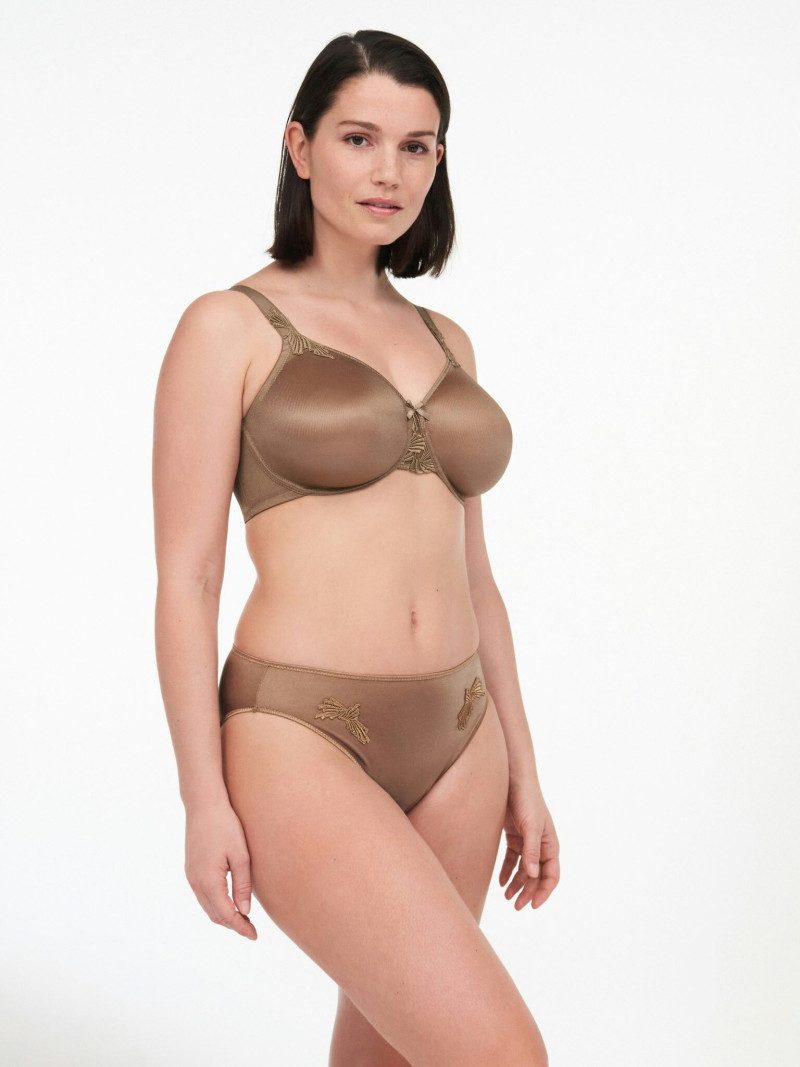 Chantelle FW 2022 — Sabrina Laporte #5