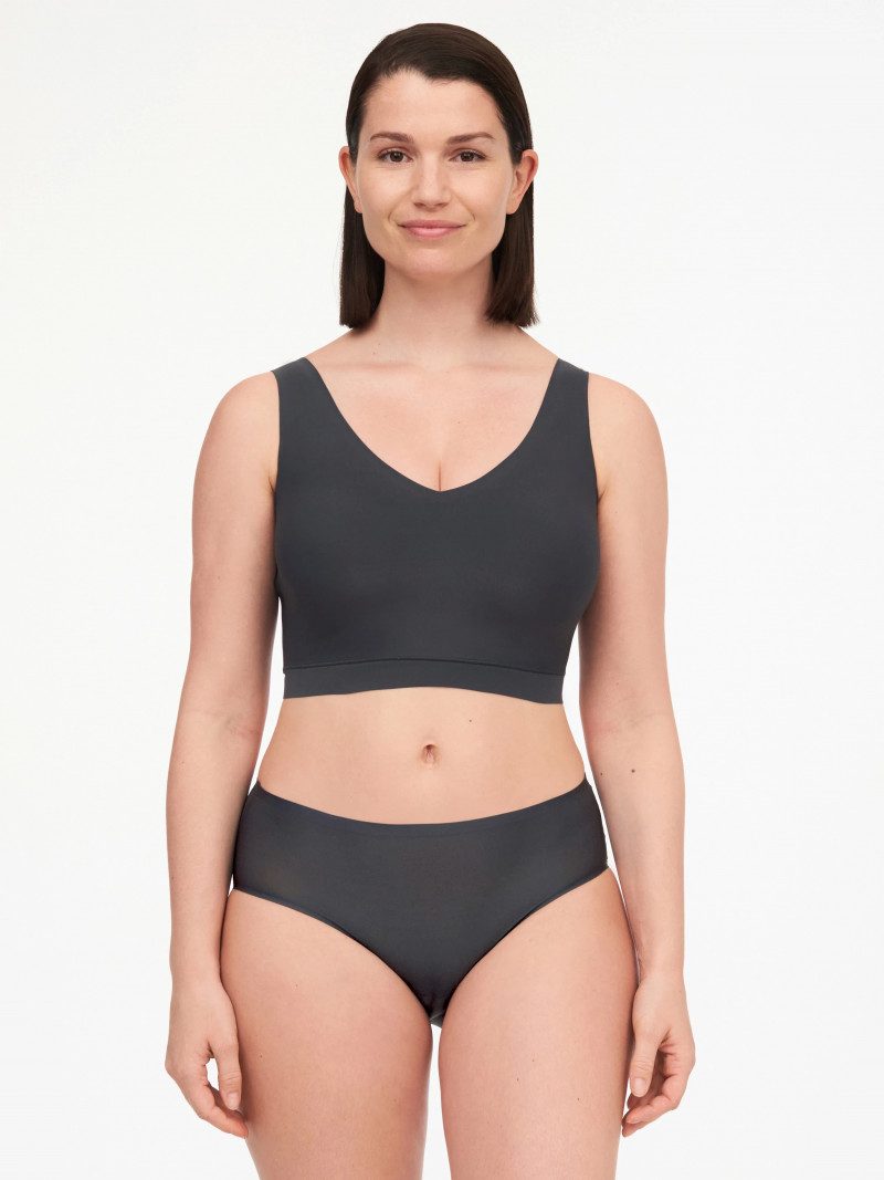 Chantelle FW 2022 — Sabrina Laporte #2