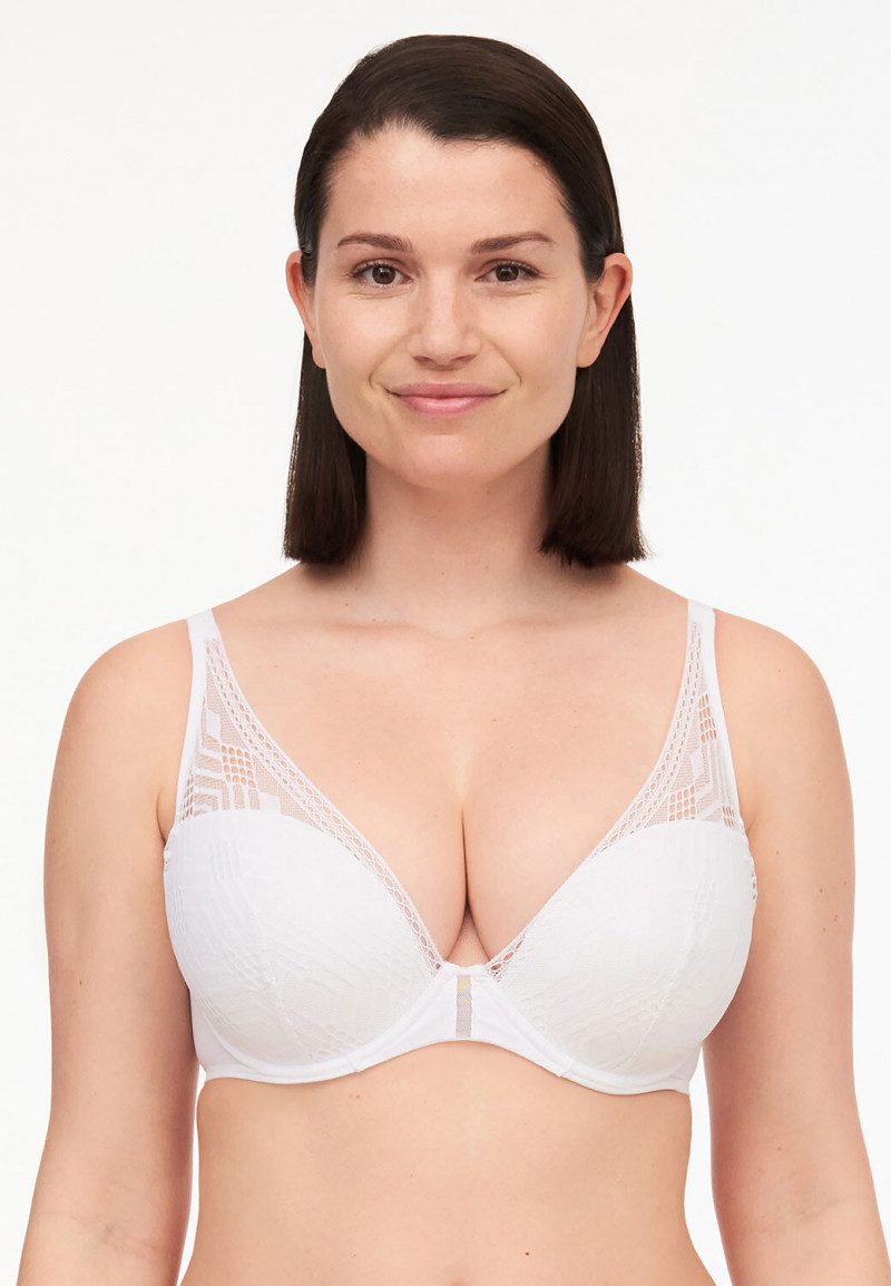 Chantelle FW 2022 — Sabrina Laporte #15