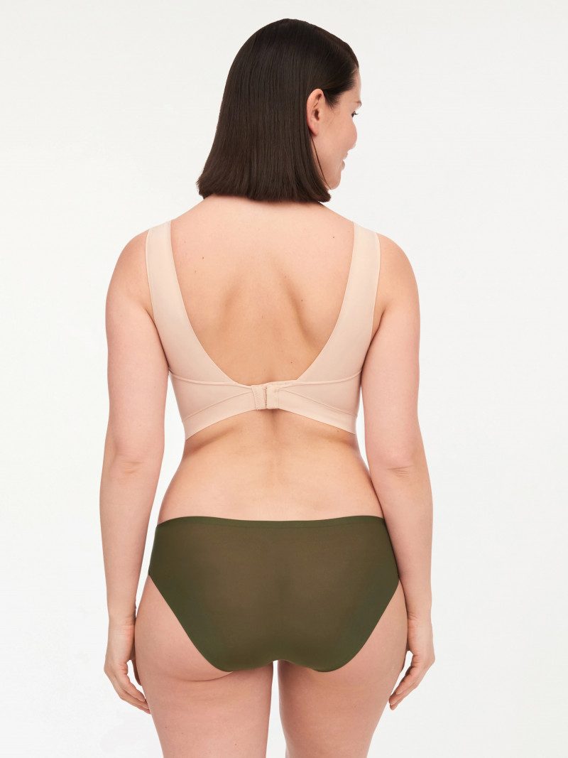 Chantelle FW 2022 — Sabrina Laporte #4