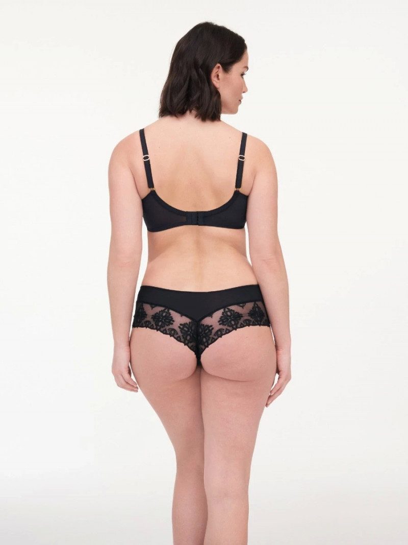 Chantelle FW 2022 — Sabrina Laporte #26