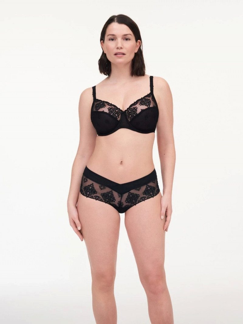 Chantelle FW 2022 — Sabrina Laporte #25