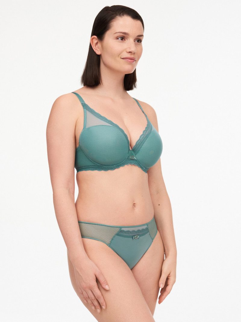 Chantelle FW 2022 — Sabrina Laporte #22