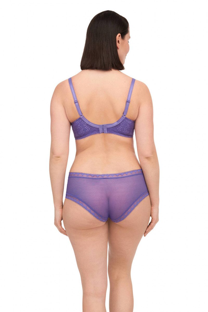 Chantelle FW 2022 — Sabrina Laporte #32