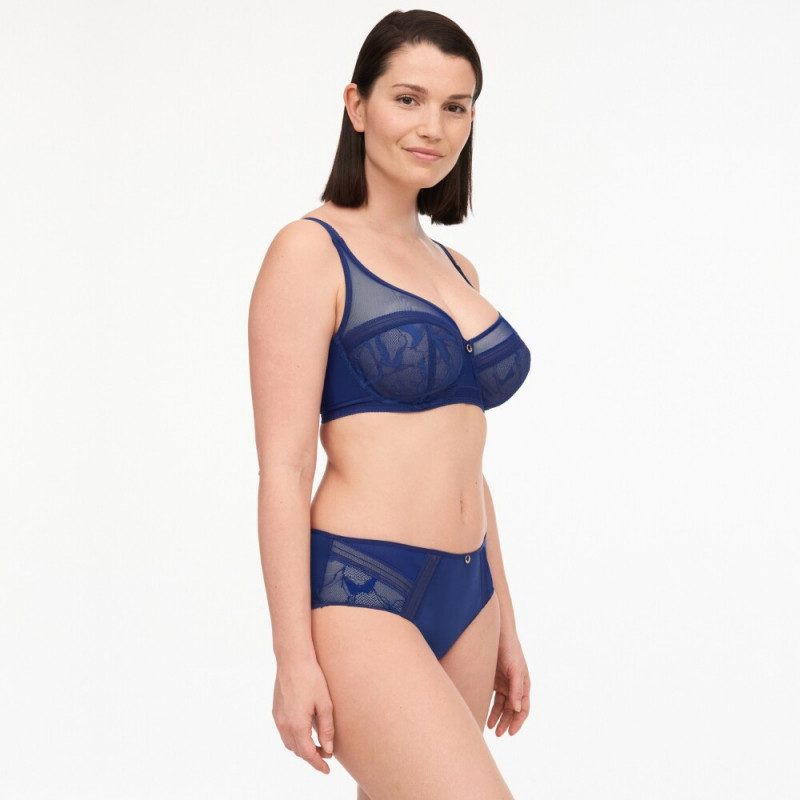 Chantelle FW 2022 — Sabrina Laporte #35