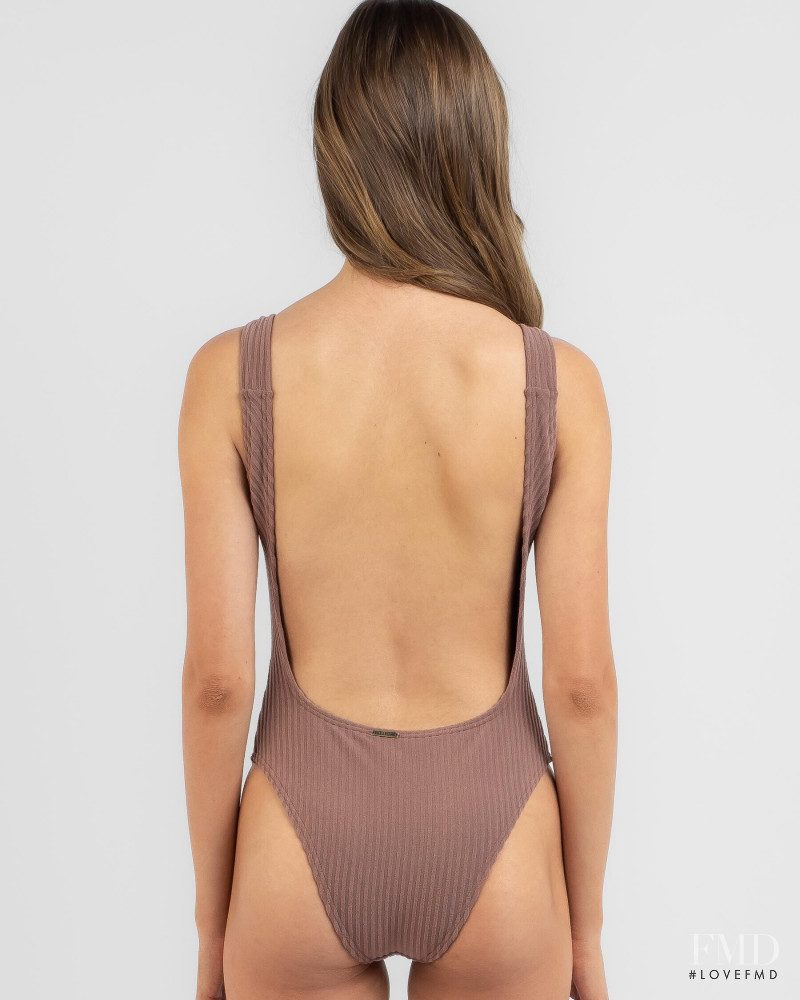 City Beach Australia FW 2022 — Cate Collins #118