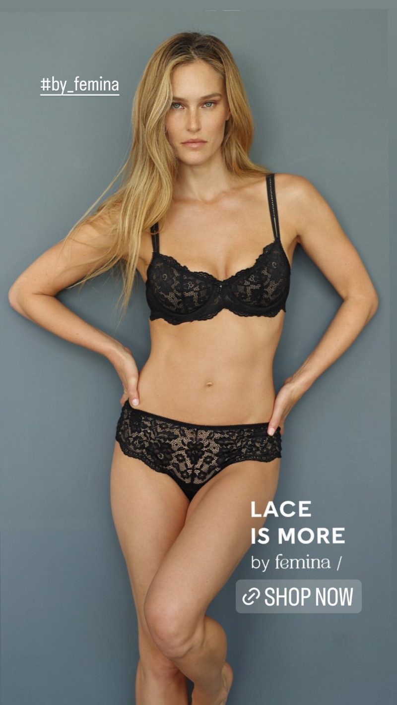 Femina Israel FW 2022 — Bar Refaeli #10