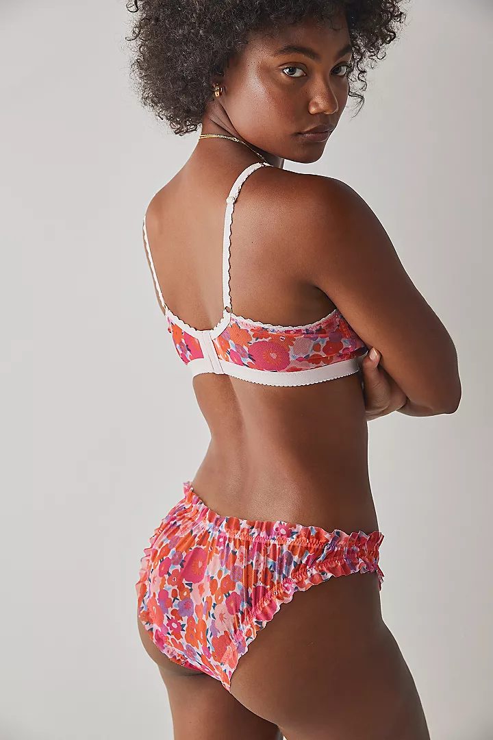 Free People FW 2022 — Ange-Marie Moutambou #3