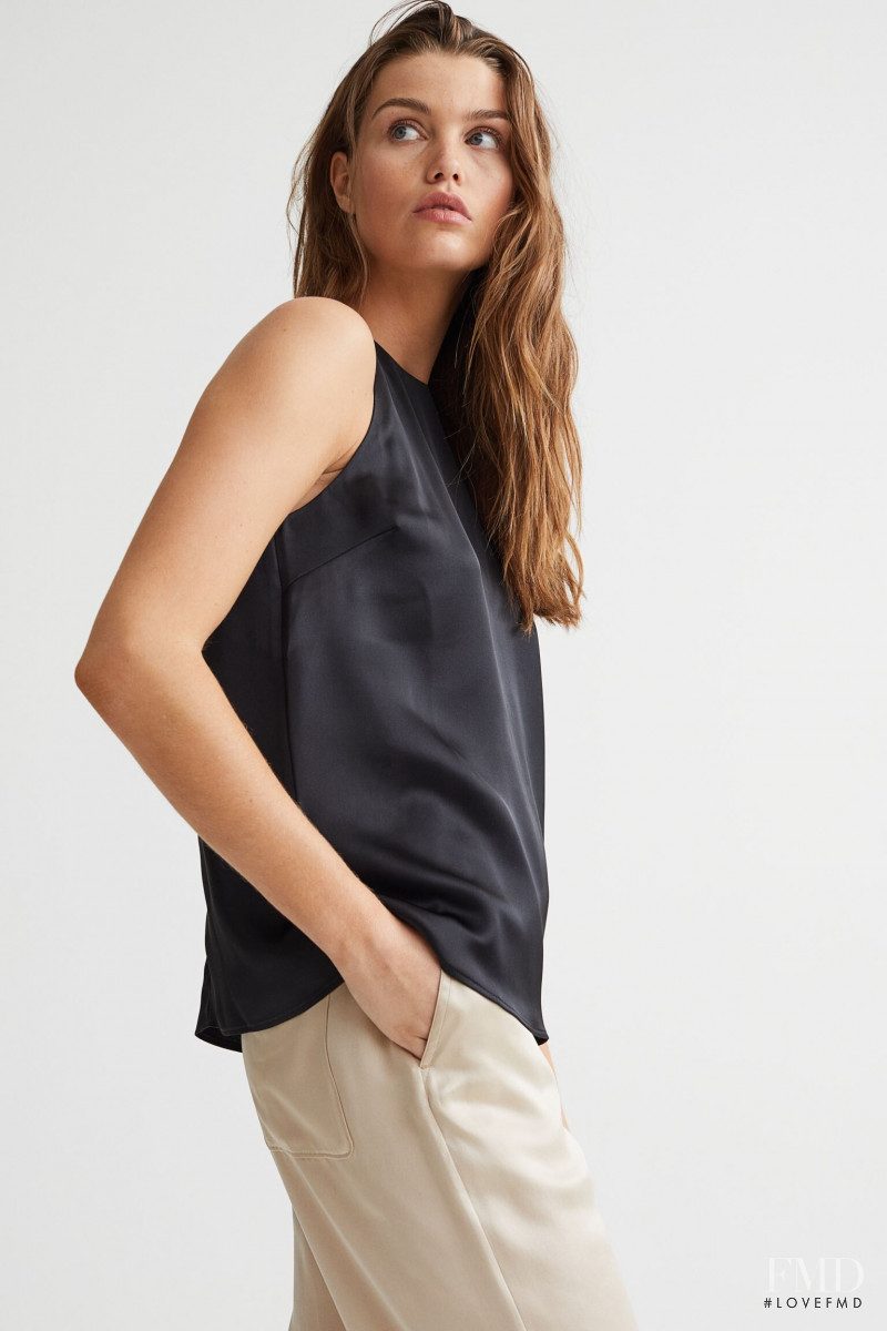 H&M SS 2022 — Luna Bijl #51