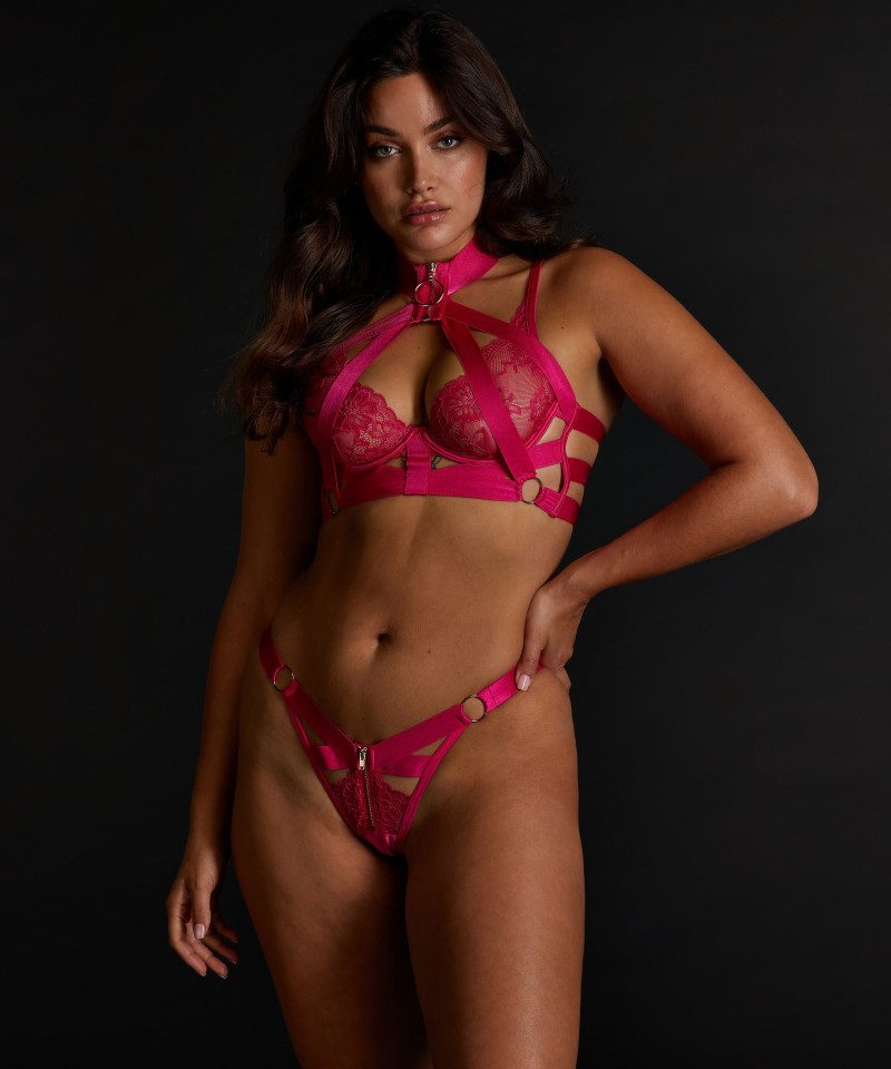 Hunkemoller FW 2022 — Mishka Ivana Anic #17