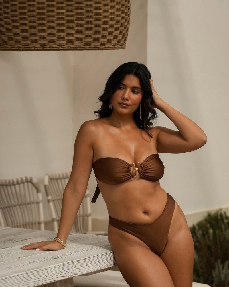 Hunkemoller SS 2025 — Carminho Sousa Guedes #10