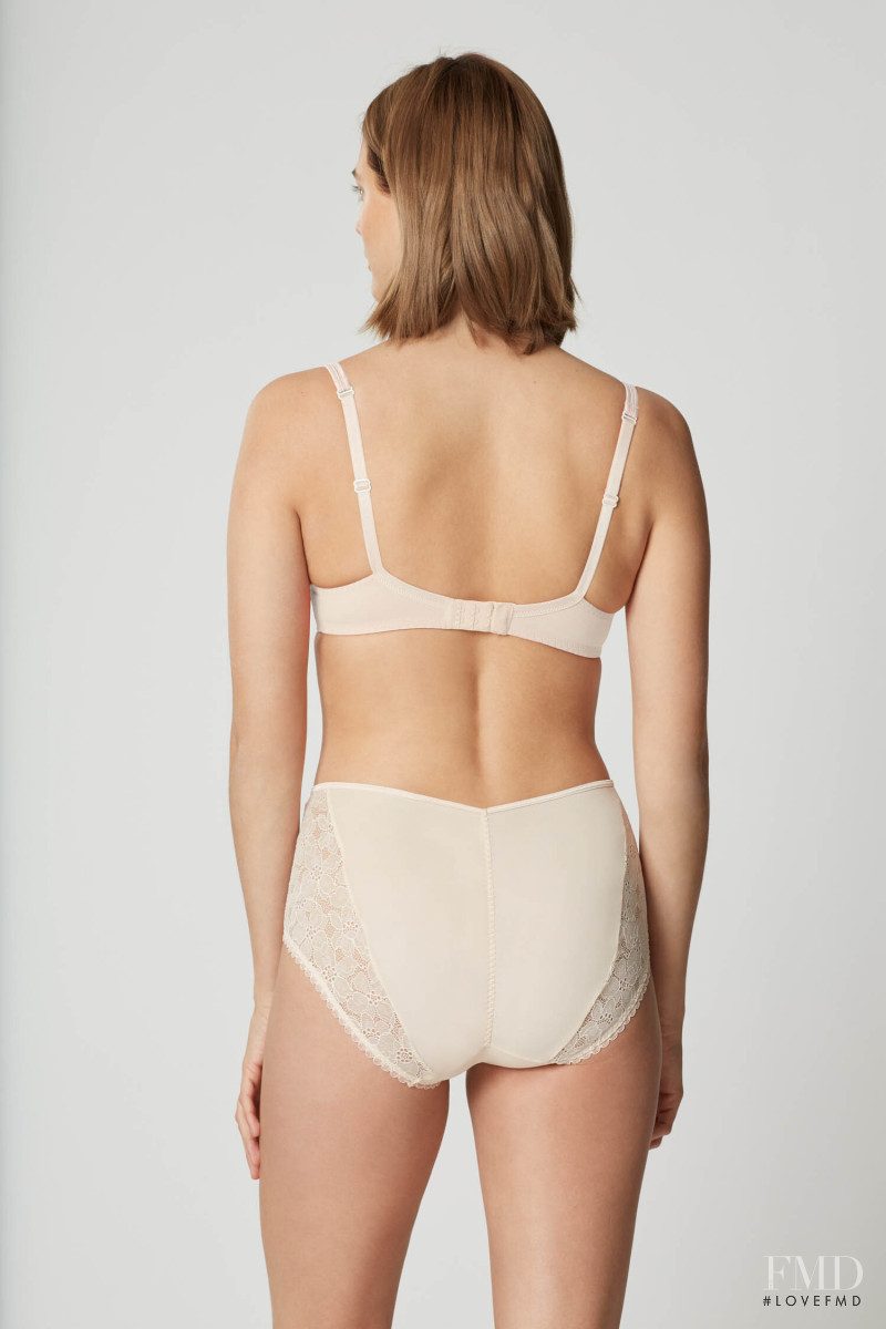 Lejaby SS 2020 — Joy van der Eecken #11