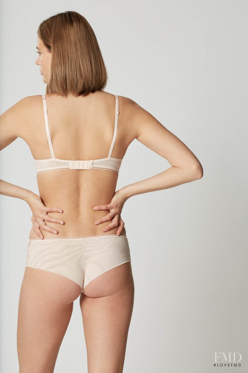 Lejaby SS 2020 — Joy van der Eecken #24