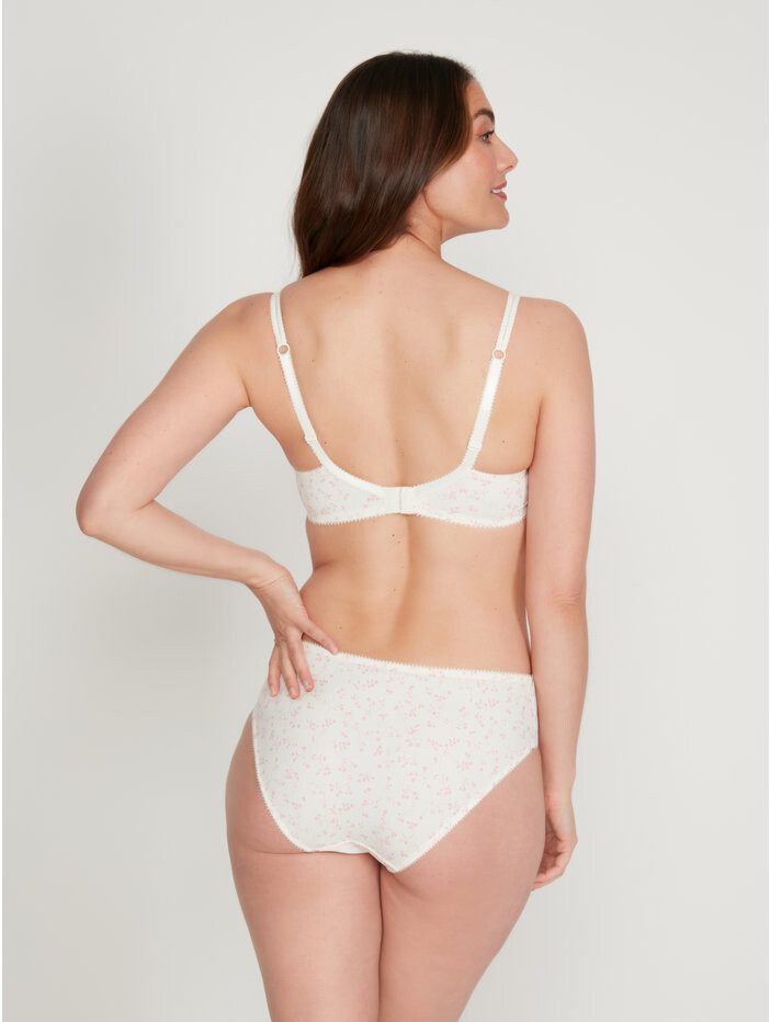 M&Co SS 2022 — Lauren Mellor #18