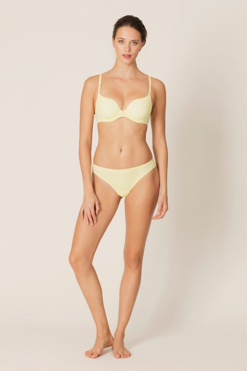 Marie Jo SS 2019 — Joy van der Eecken #18