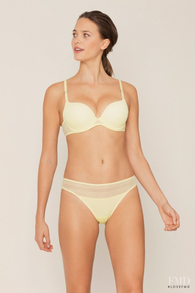 Marie Jo SS 2019 — Joy van der Eecken #37