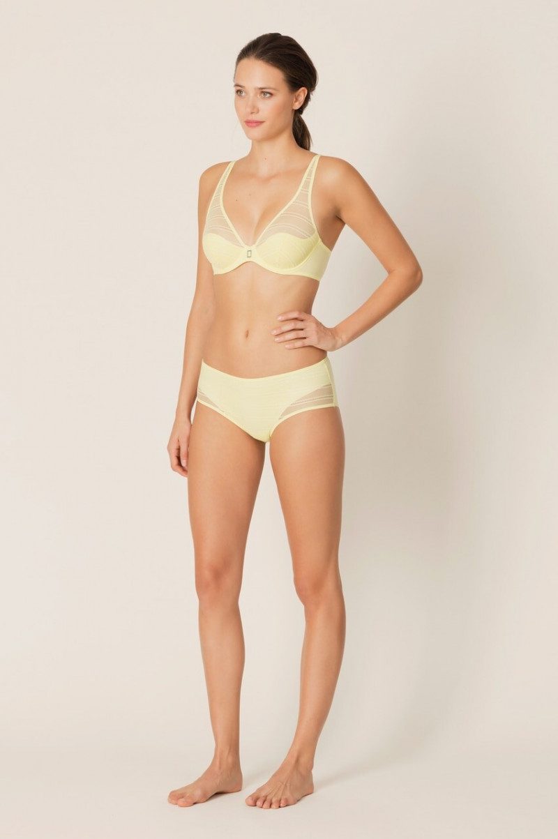 Marie Jo SS 2019 — Joy van der Eecken #11