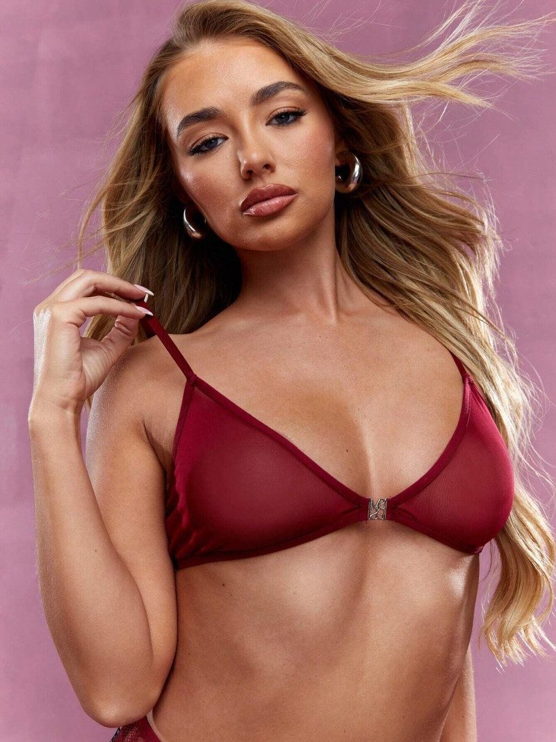 Missguided SS 2024 — Amber Jepson #28