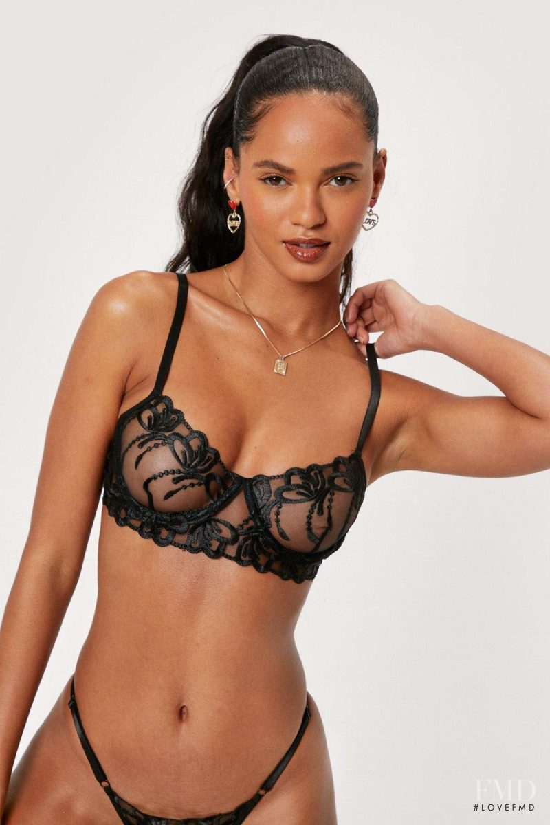 Nasty Gal SS 2021 — Juliana Nalu #6