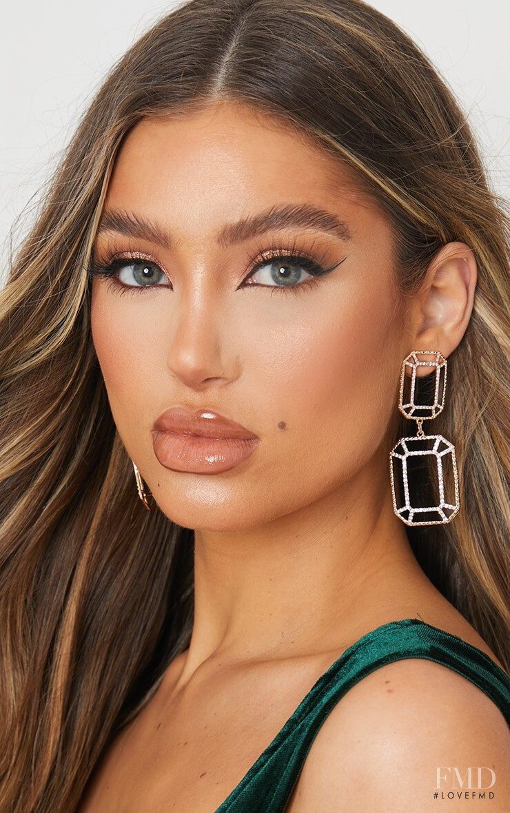 PrettyLittleThing FW 2020 — Belle Lucia #164