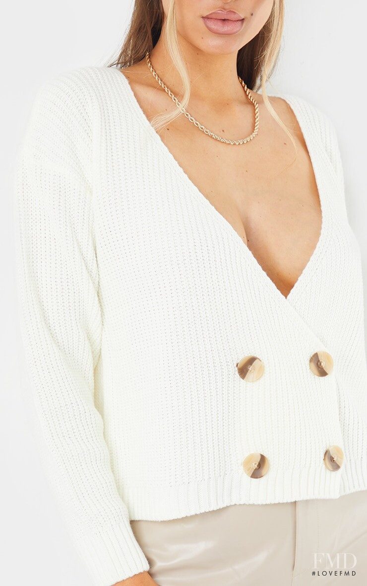 PrettyLittleThing FW 2020 — Belle Lucia #110