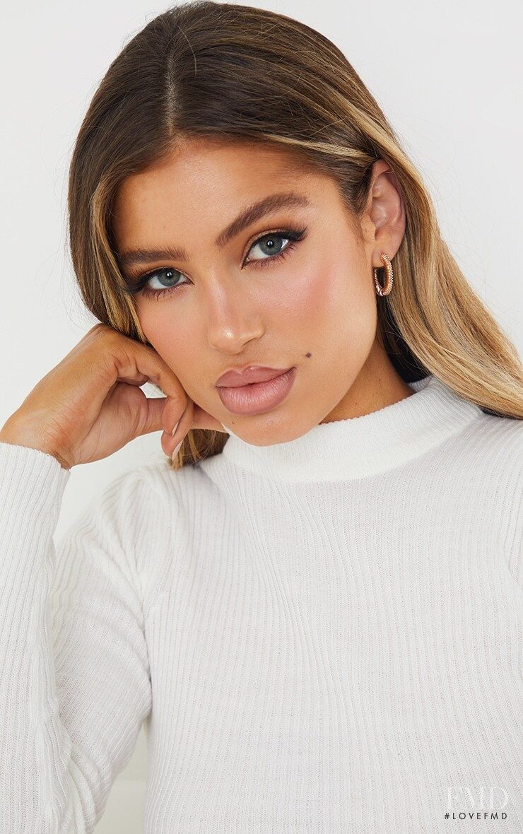 PrettyLittleThing FW 2020 — Belle Lucia #176