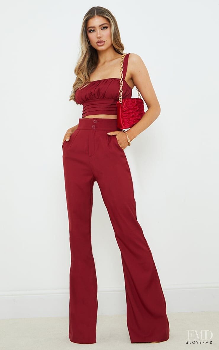 PrettyLittleThing FW 2020 — Belle Lucia #140