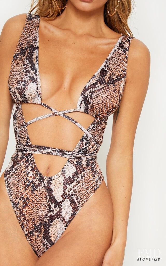 PrettyLittleThing FW 2020 — Belle Lucia #79