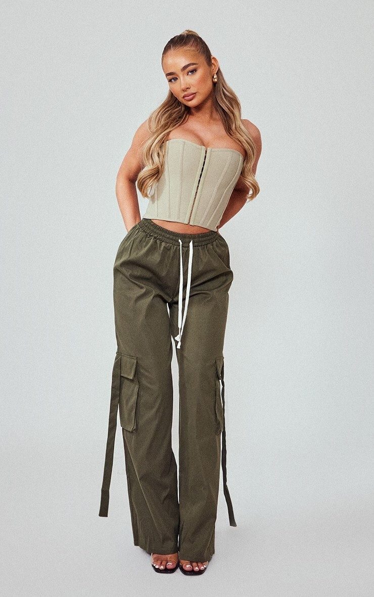 PrettyLittleThing SS 2023 — Amber Jepson #1277