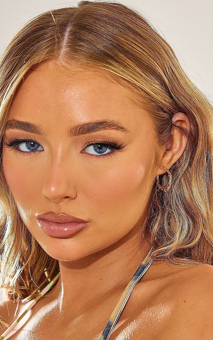 PrettyLittleThing SS 2023 — Amber Jepson #1257