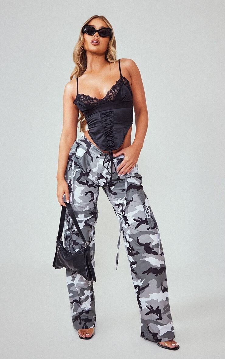 PrettyLittleThing SS 2023 — Amber Jepson #722