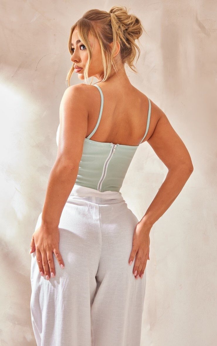 PrettyLittleThing SS 2023 — Amber Jepson #385