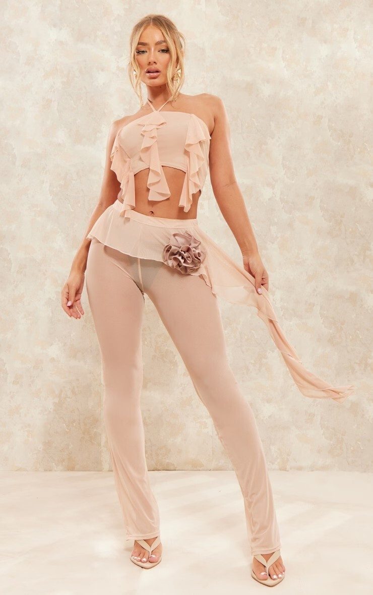 PrettyLittleThing SS 2023 — Amber Jepson #139