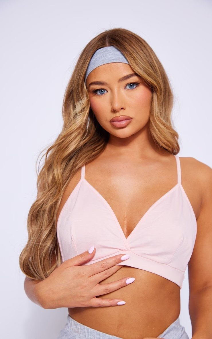 PrettyLittleThing SS 2023 — Amber Jepson #591