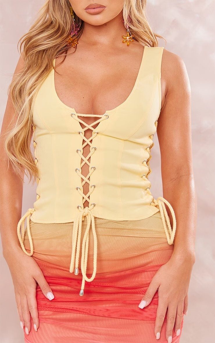 PrettyLittleThing SS 2023 — Amber Jepson #296