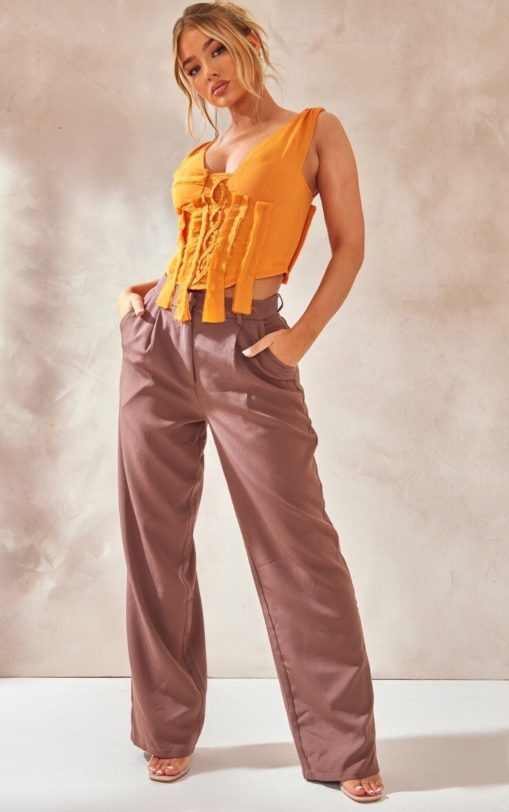 PrettyLittleThing SS 2023 — Amber Jepson #603