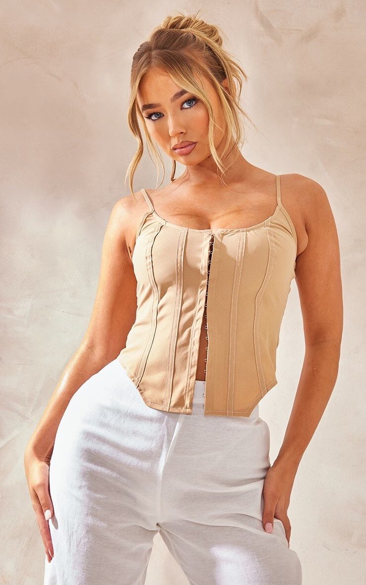 PrettyLittleThing SS 2023 — Amber Jepson #621