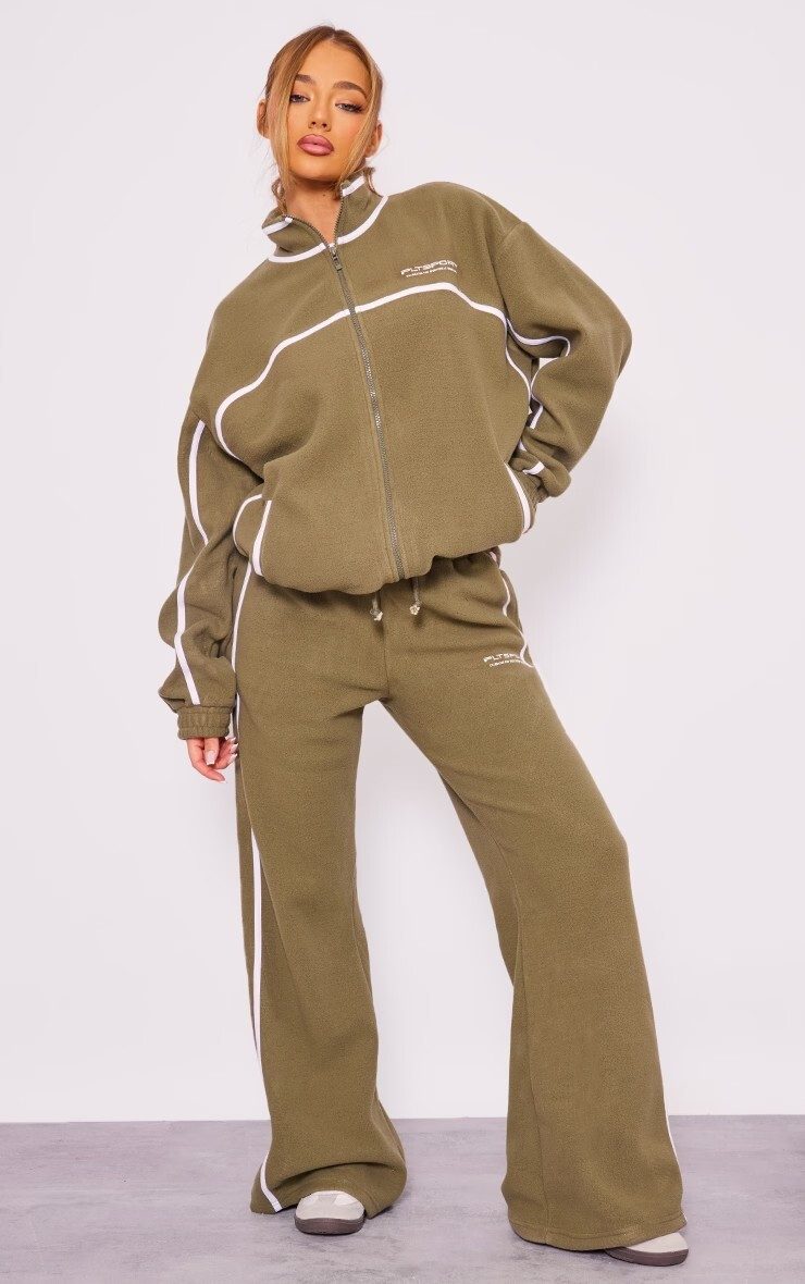 PrettyLittleThing SS 2024 — Amber Jepson #314