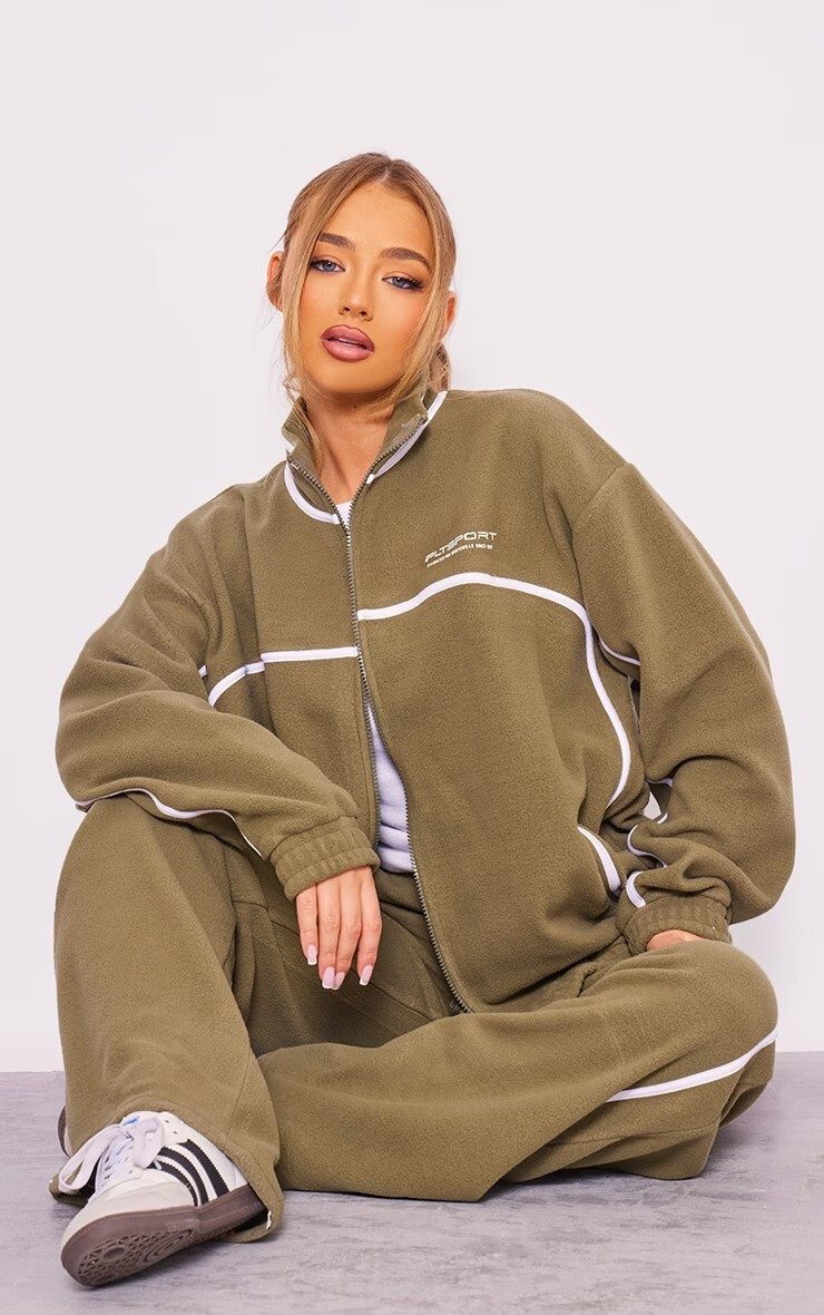 PrettyLittleThing SS 2024 — Amber Jepson #313