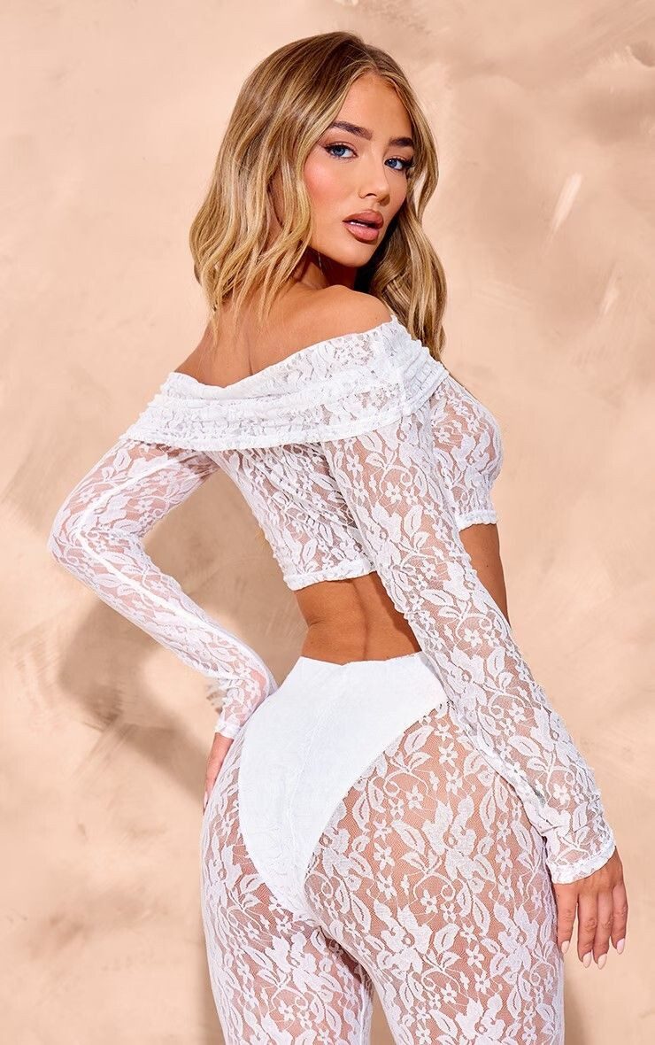 PrettyLittleThing SS 2024 — Amber Jepson #1057