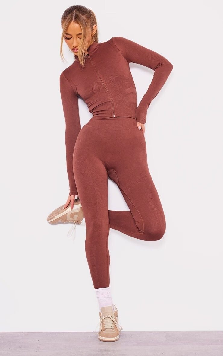 PrettyLittleThing SS 2024 — Amber Jepson #459