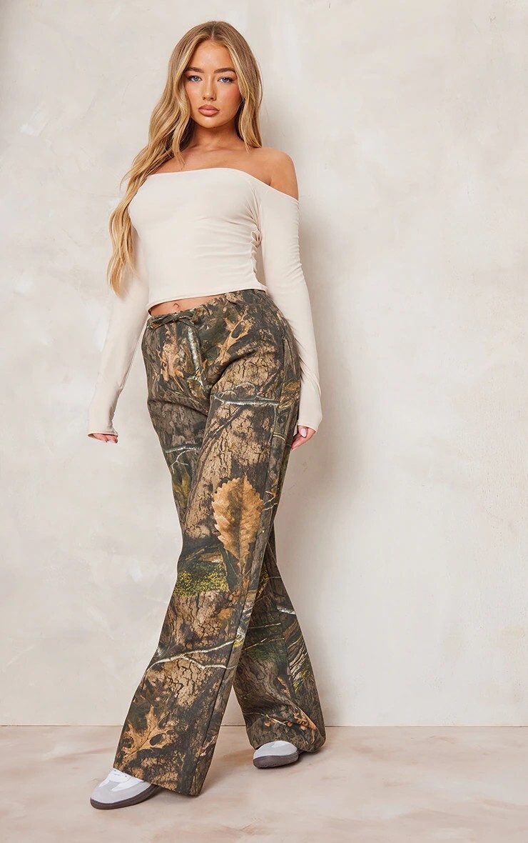 PrettyLittleThing SS 2024 — Amber Jepson #30