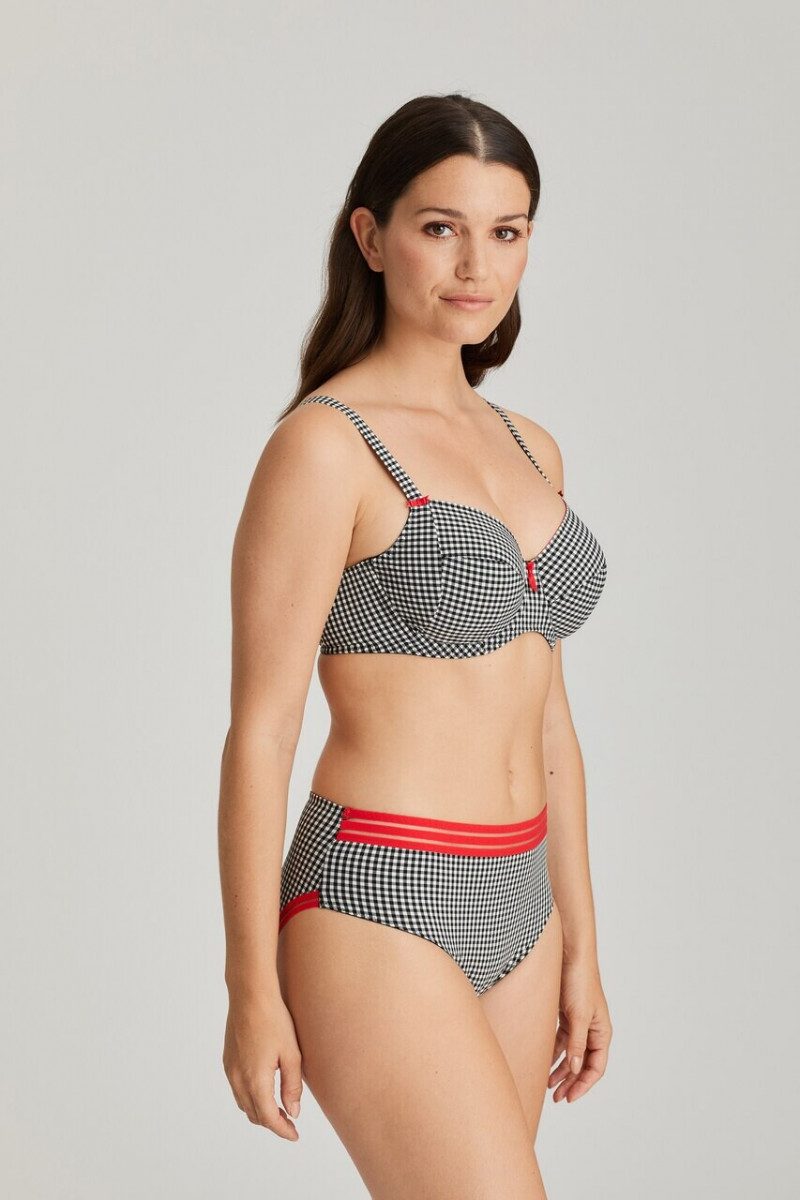 Prima Donna SS 2020 — Sabrina Laporte #17