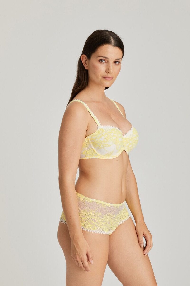 Prima Donna SS 2020 — Sabrina Laporte #30