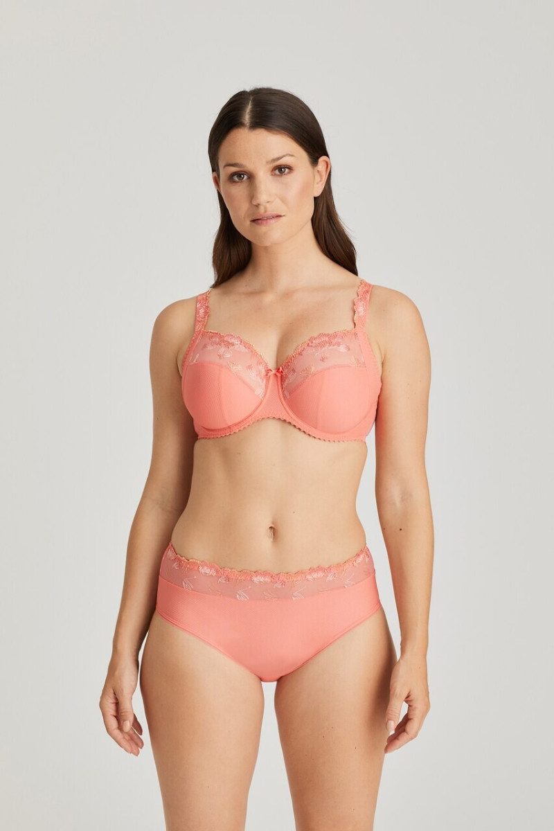 Prima Donna SS 2020 — Sabrina Laporte #102